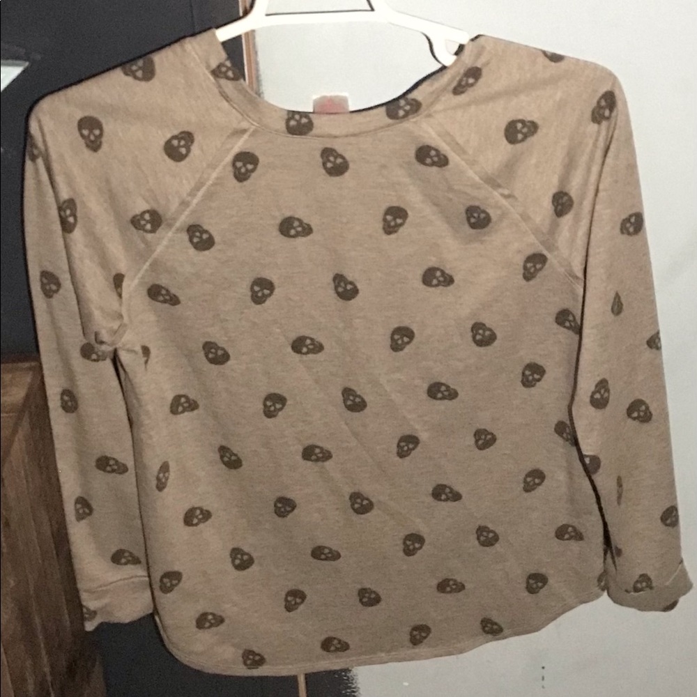 Skull shirt